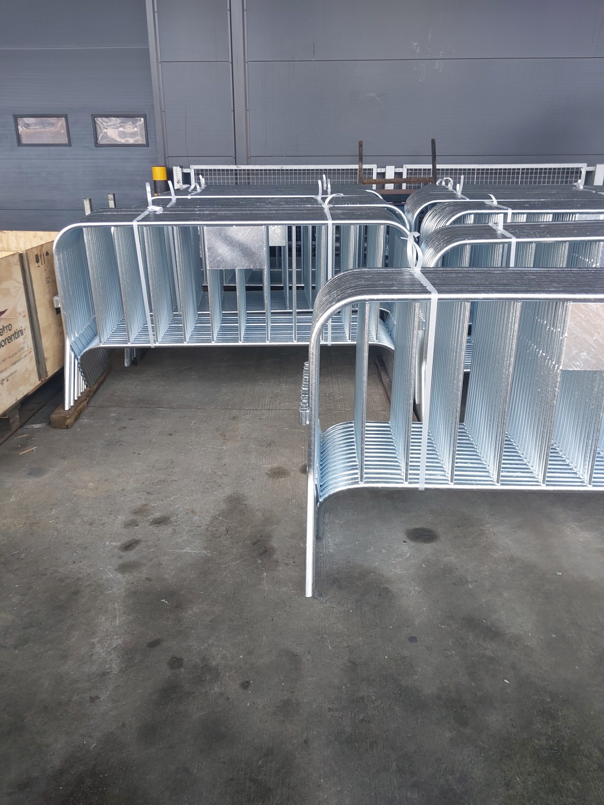 Barierki tymczasowe eventowe – realizacja QubeFence